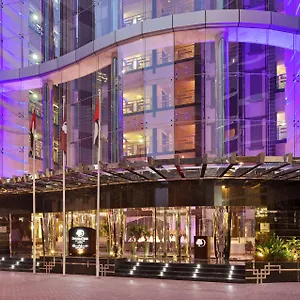 מלון דירות Doubletree By Hilton And Residences - Al Barsha דובאי